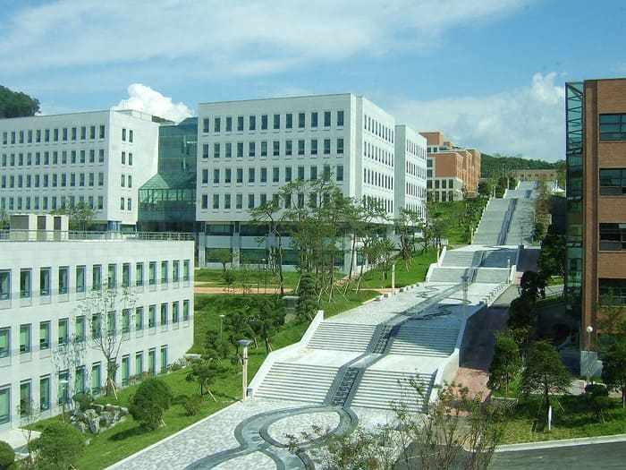 du học ngành kinh tế