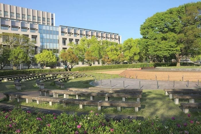 trường đại học nagoya